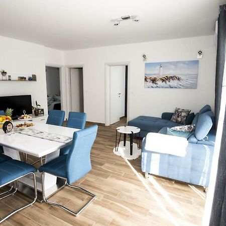 Blue Pearl Apartment Rogoznica  Kültér fotó
