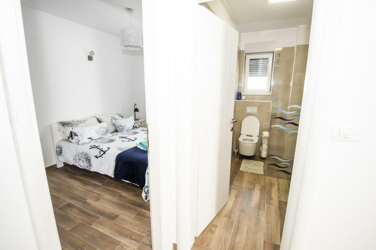 Blue Pearl Apartment Rogoznica  Kültér fotó