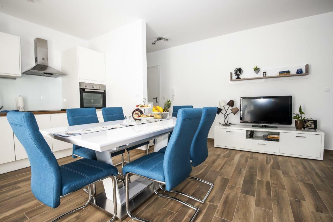 Blue Pearl Apartment Rogoznica  Kültér fotó